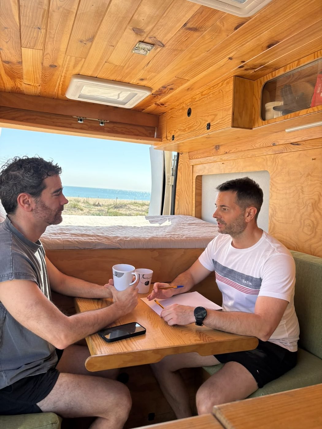 Sesión de acompañamiento simulada en la camper